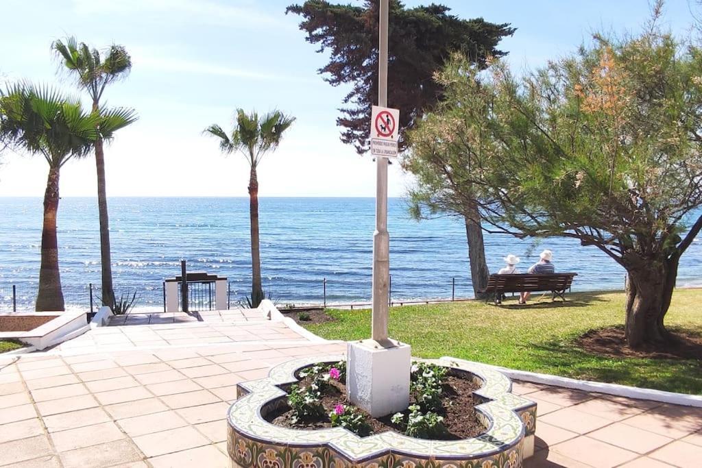 Algaida Beachfront - Seaview Studio Costa Del Sol Apartment Sitio de Calahonda Екстериор снимка